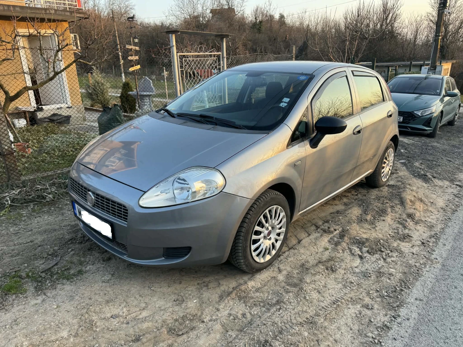 Fiat Punto Grande, снимка 3 - Автомобили и джипове - 53841457