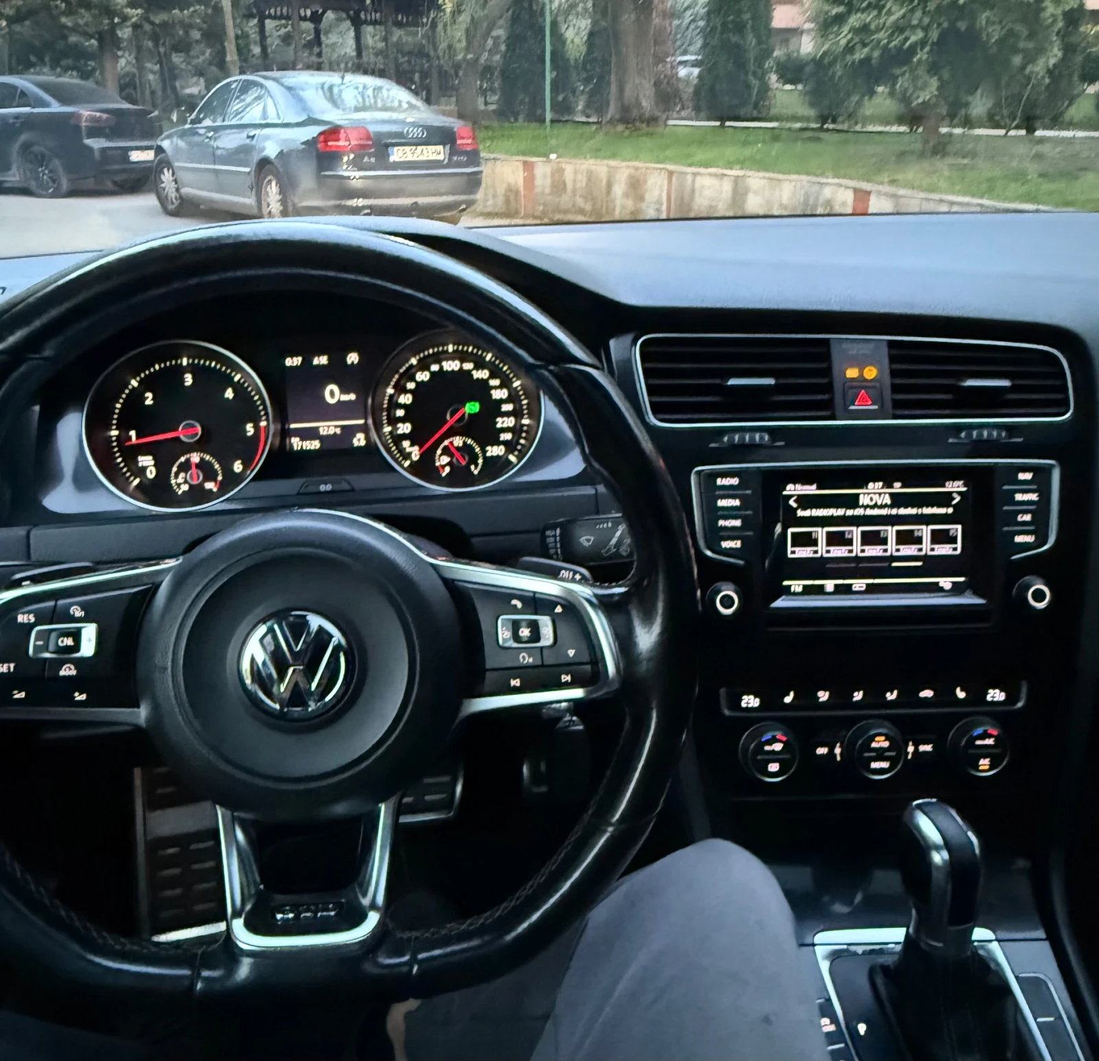 VW Golf 7 GTD DSG 184, снимка 14 - Автомобили и джипове - 54223852