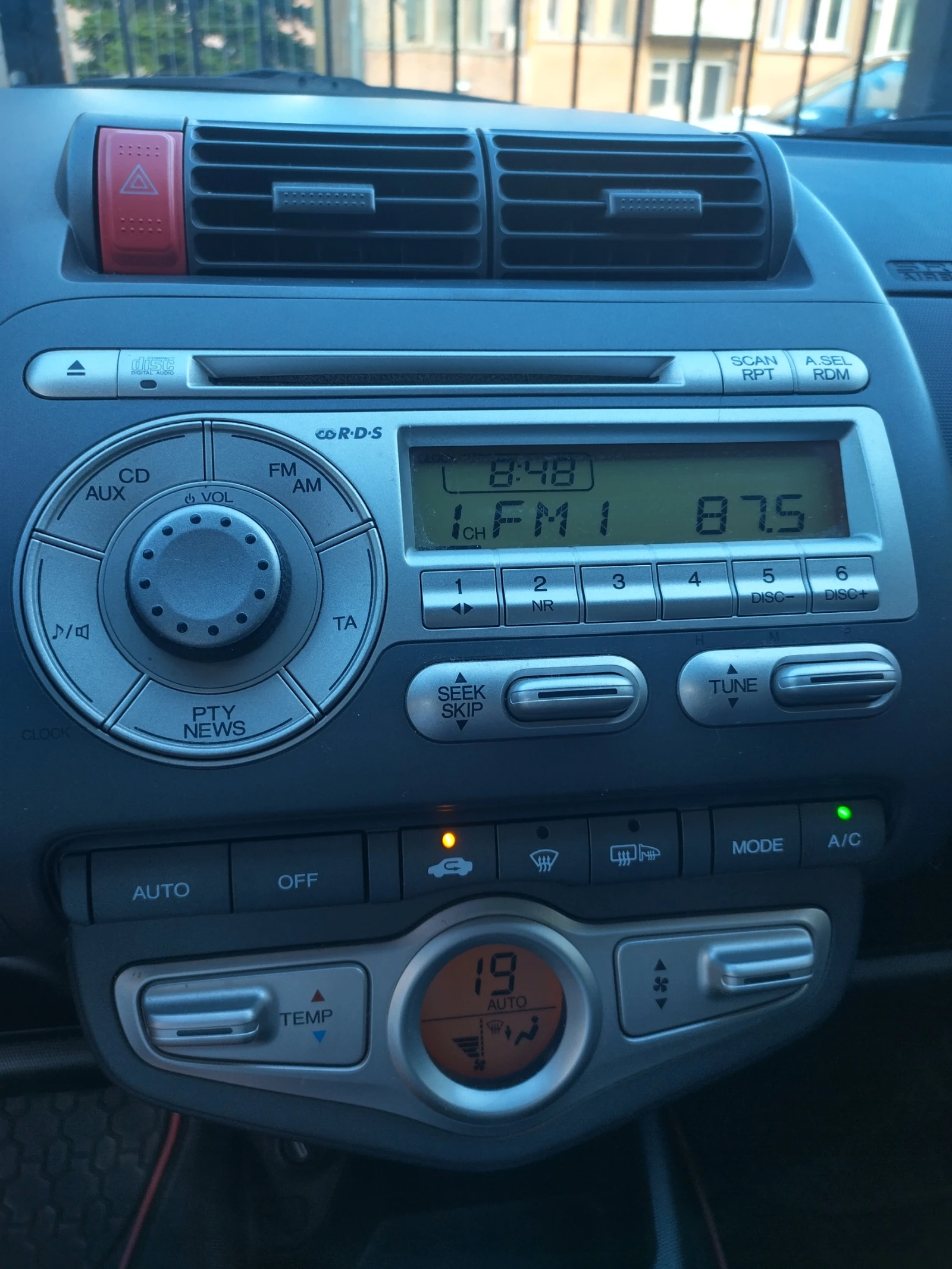Honda Jazz, снимка 11 - Автомобили и джипове - 54819077