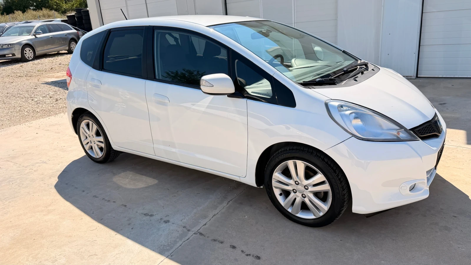 Honda Jazz 1.4i 100k.c* Avtomat* 150 000km* , снимка 13 - Автомобили и джипове - 55483203