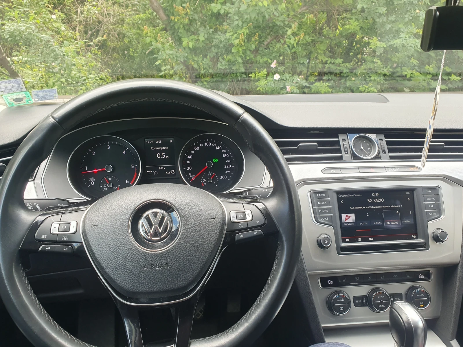 VW Passat B8 Перфектен, снимка 10 - Автомобили и джипове - 55500057
