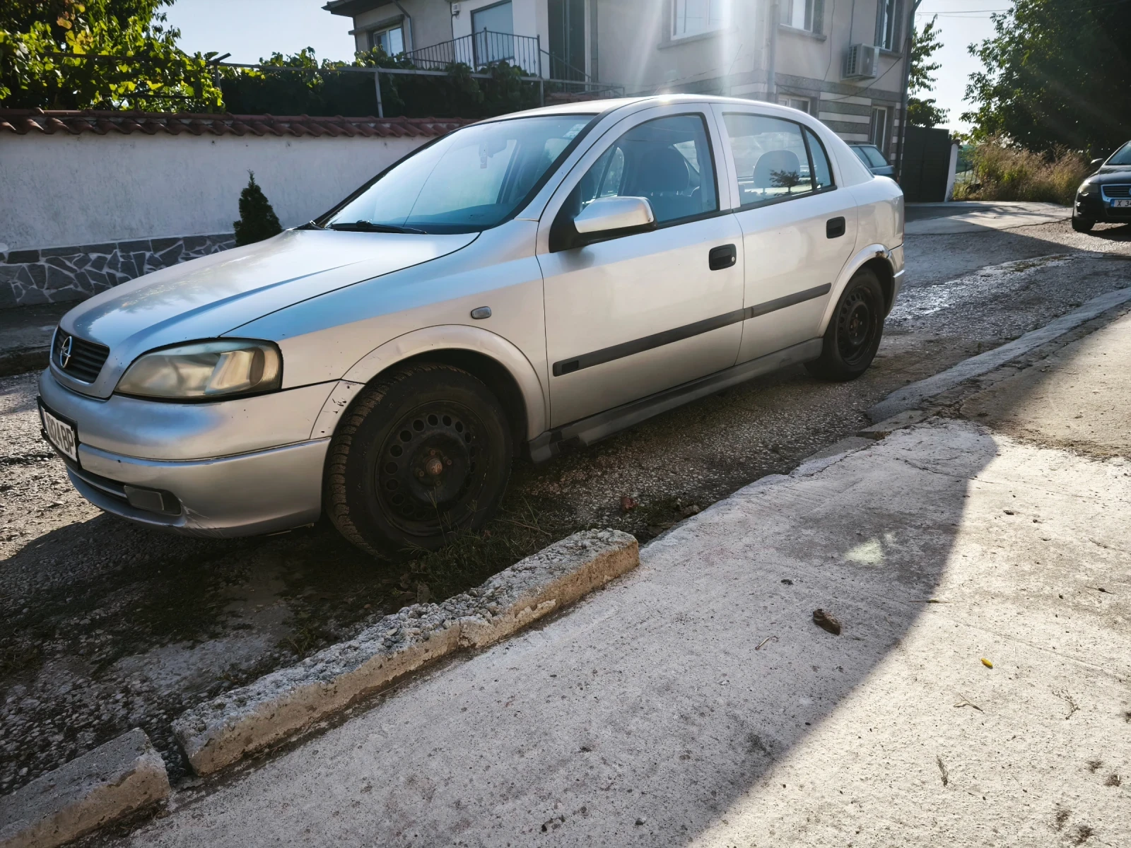 Opel Astra, снимка 2 - Автомобили и джипове - 55655727