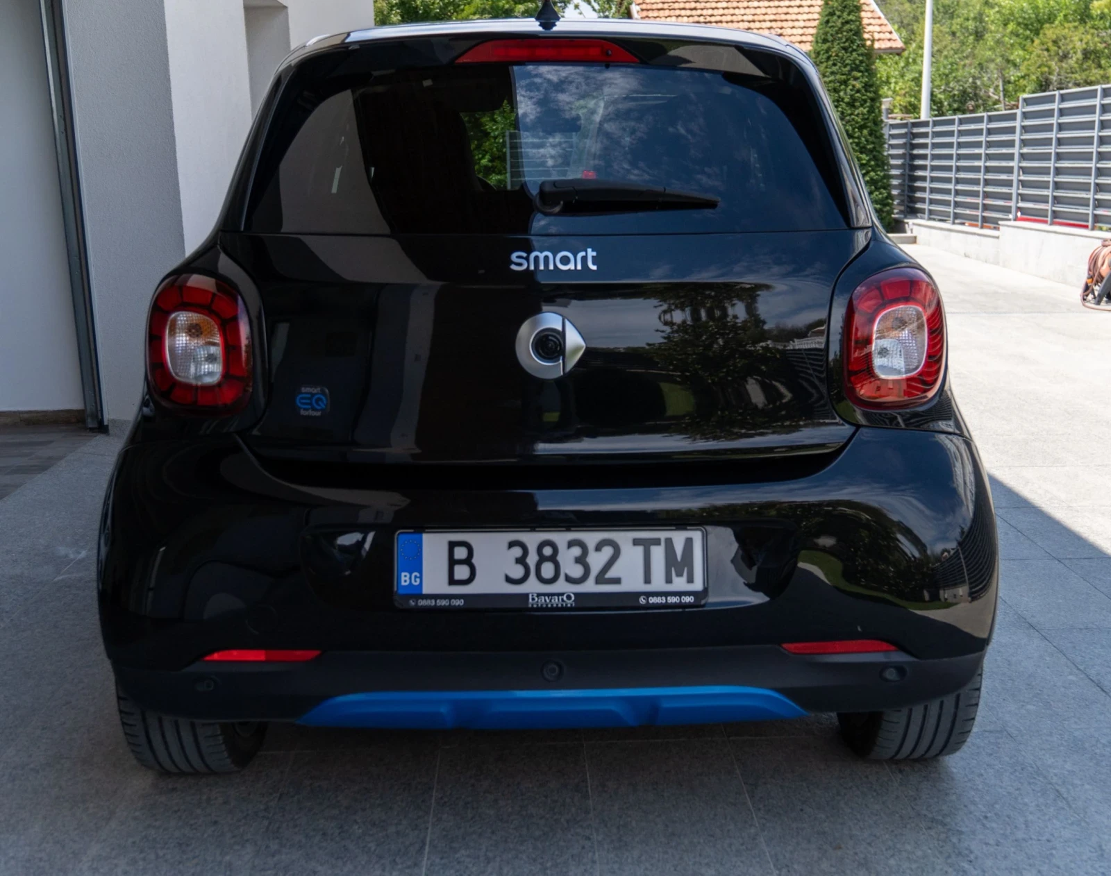 Smart Forfour EQ, снимка 2 - Автомобили и джипове - 55731906