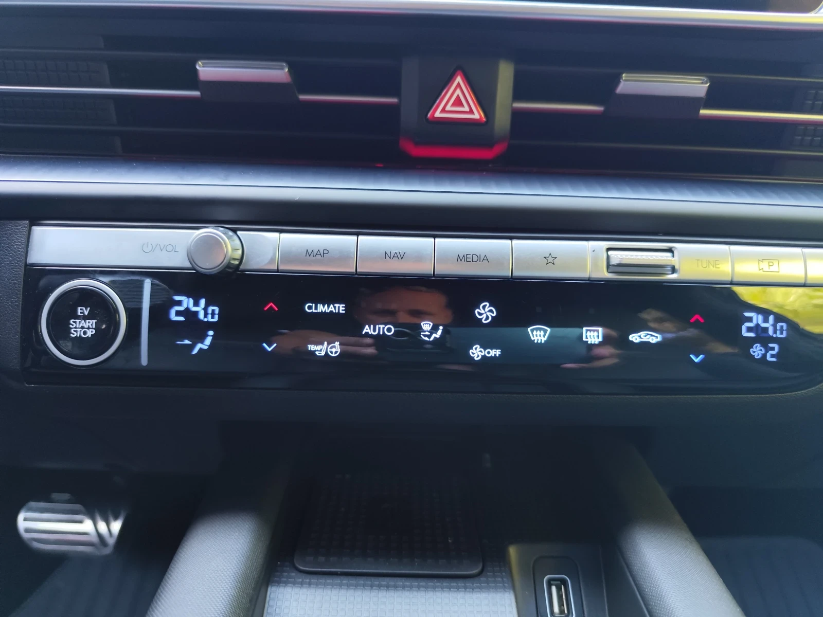 Hyundai Ioniq 6 Limited 77.4 Kwh | Mobile.bg � ����������� 11
