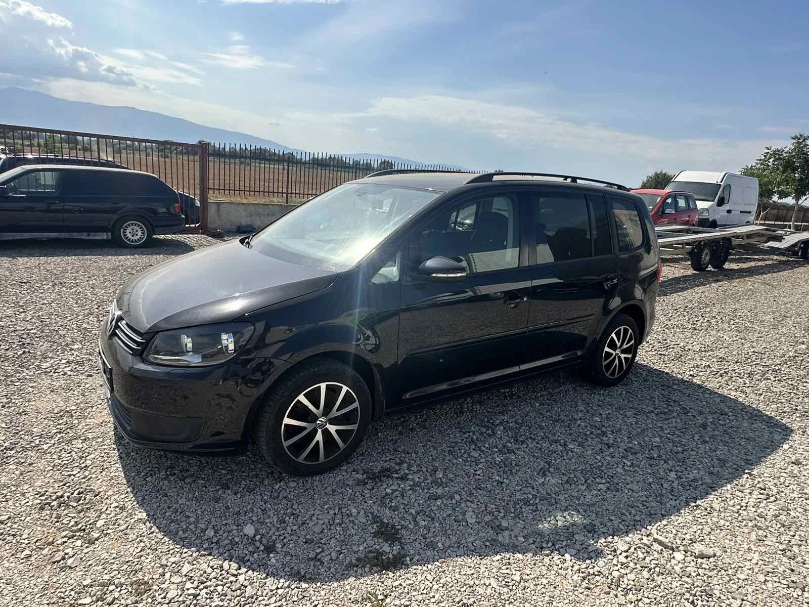 VW Touran 2.0 TDI DSG Highline, снимка 6 - Автомобили и джипове - 56186714