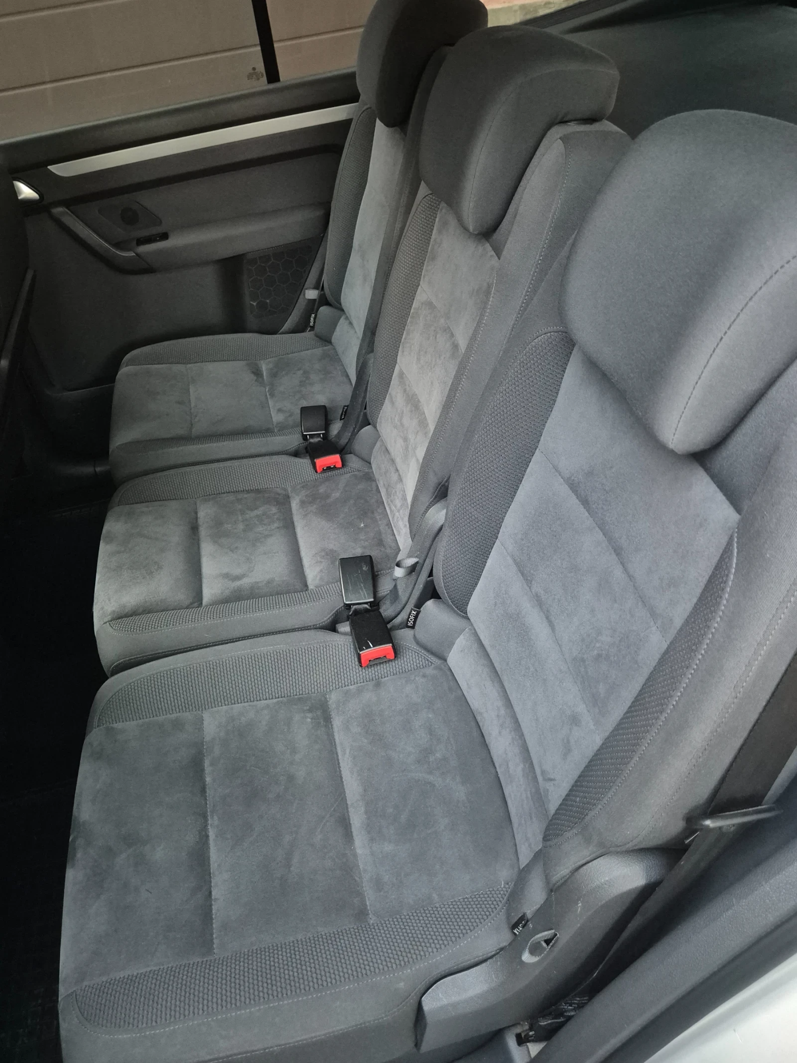 VW Touran, снимка 10 - Автомобили и джипове - 56298464