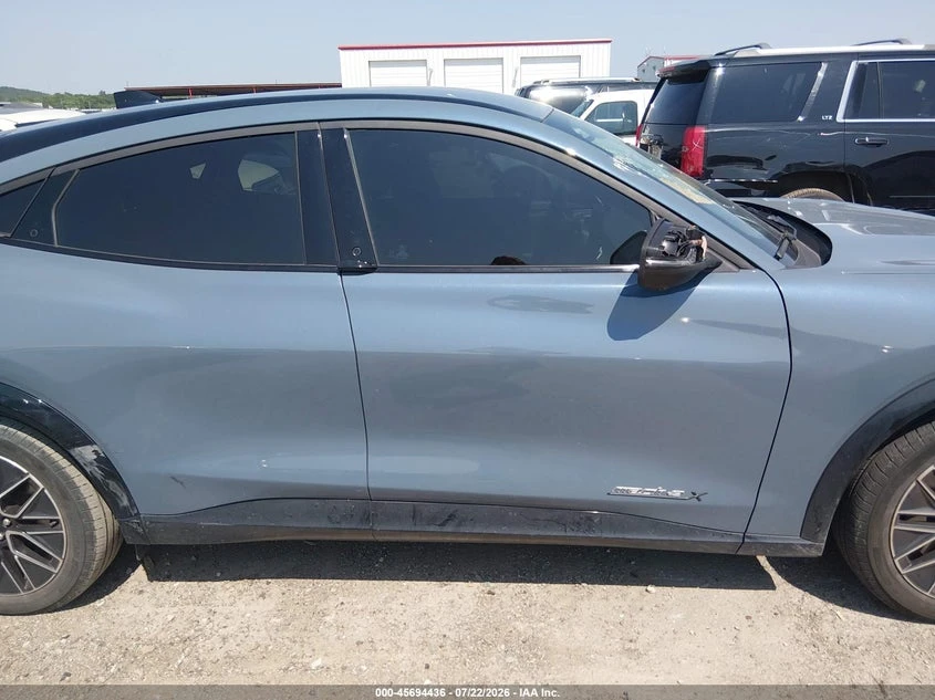Ford Mustang Mach-E Premium, снимка 13 - Автомобили и джипове - 56521730