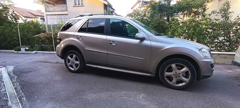 Mercedes-Benz ML 500, снимка 2 - Автомобили и джипове - 48093886