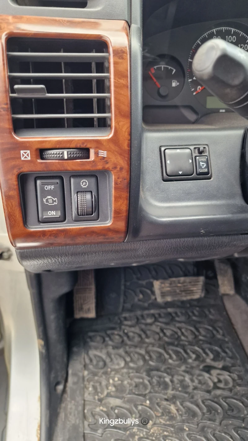 Nissan Patrol Y61 GU4-3.0 Army /Уникат 2300 км от Германия , снимка 7 - Автомобили и джипове - 52140948