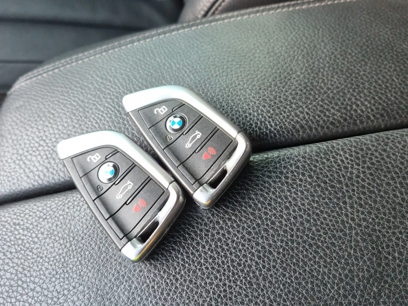 BMW X5 i xDrive* * M-PACK* * DIGITAL* * CARFAX* * , снимка 10 - Автомобили и джипове - 53164748