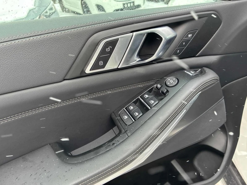 BMW X5 * xDrive40i * CARFAX * БЕЗ ПЪРВОНАЧАЛНА ВНОСКА, снимка 12 - Автомобили и джипове - 53174755