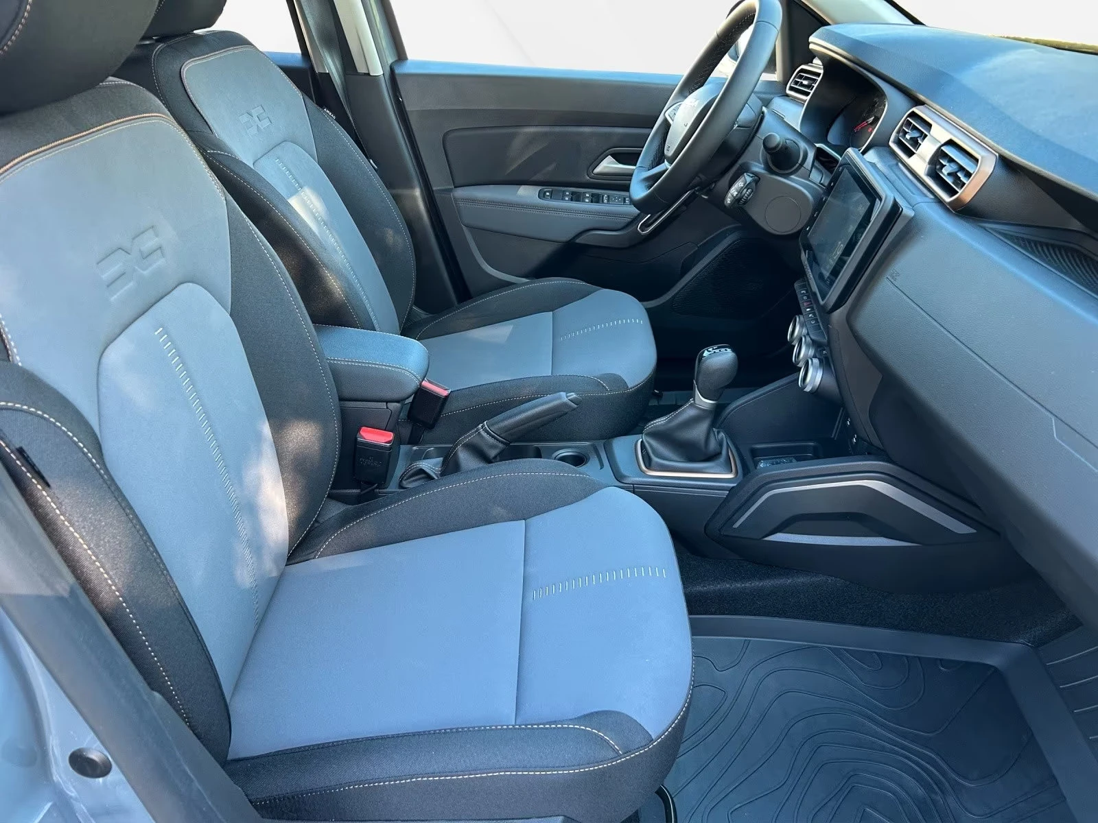 Dacia Duster /EXTRAME-TCe/150HP/CAM/NAV/CARPLAY/KEYLESS/227g | Mobile.bg   15