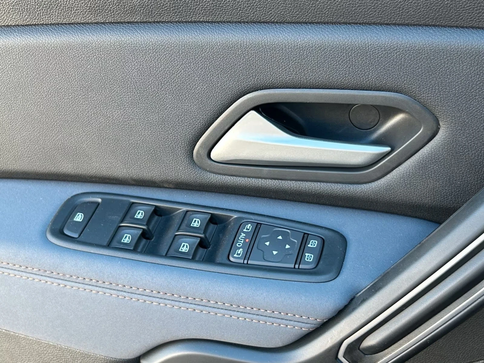 Dacia Duster /EXTRAME-TCe/150HP/CAM/NAV/CARPLAY/KEYLESS/227g | Mobile.bg   14