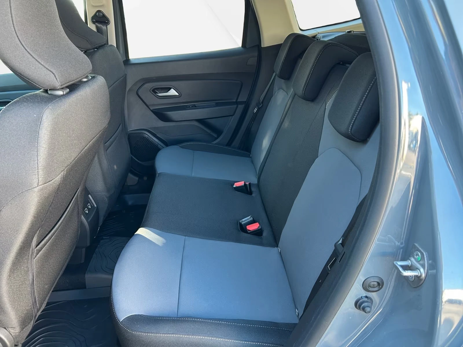 Dacia Duster /EXTRAME-TCe/150HP/CAM/NAV/CARPLAY/KEYLESS/227g | Mobile.bg   16