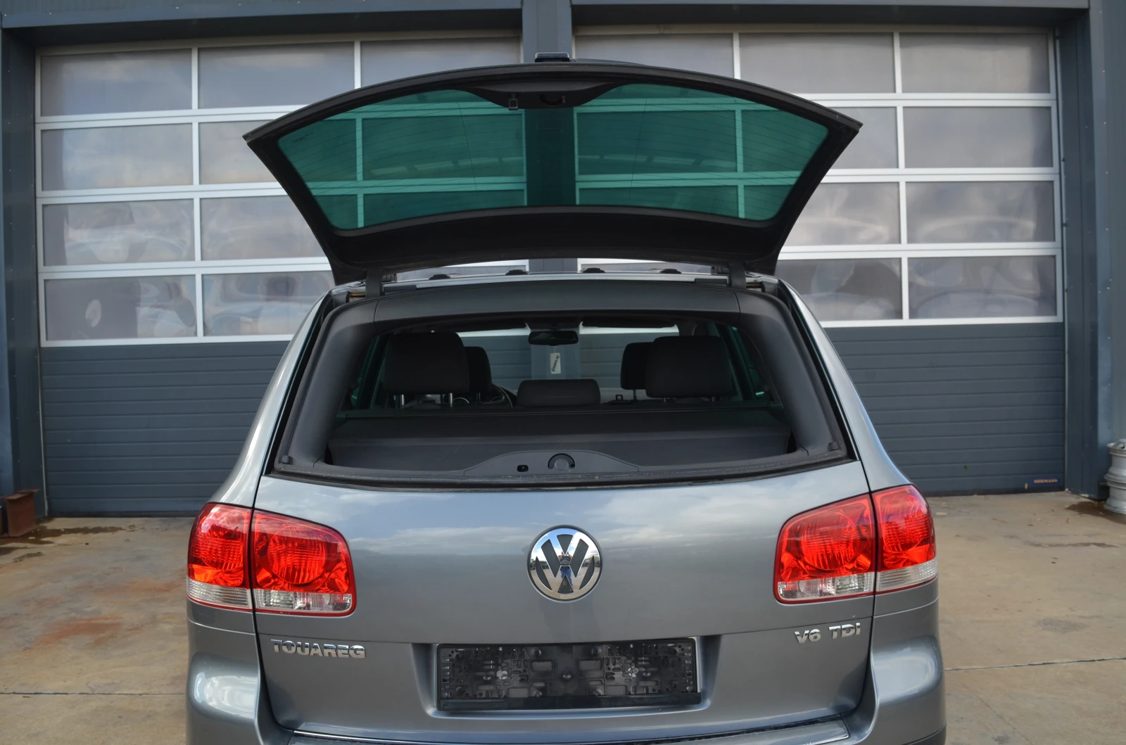 VW Touareg 3.0 TDI | Mobile.bg — изображение 13