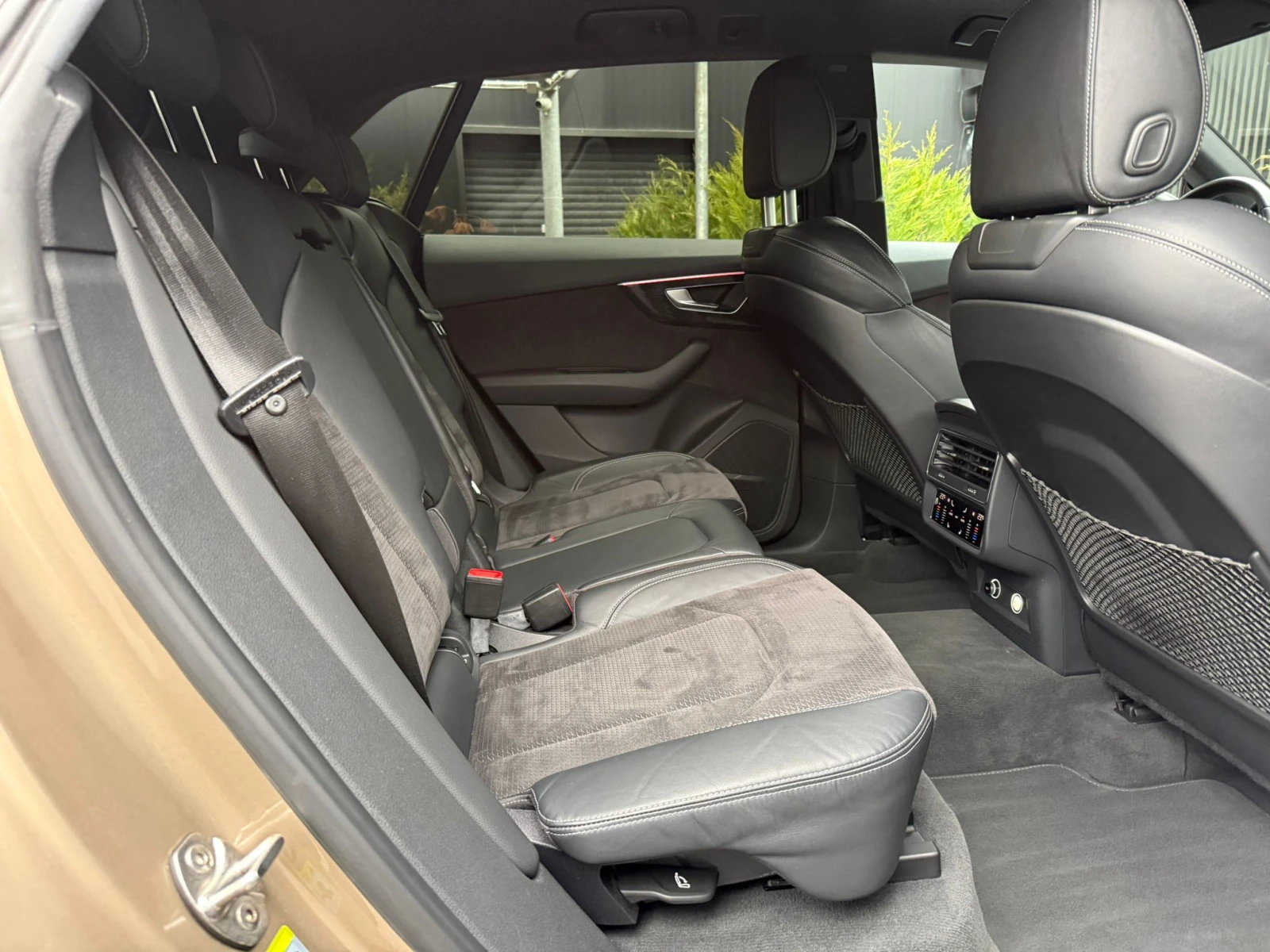 Audi Q8 S LINE, снимка 12 - Автомобили и джипове - 53904767