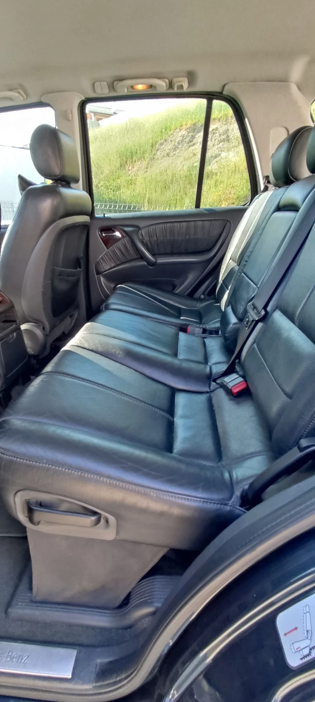 Mercedes-Benz ML 270, снимка 12 - Автомобили и джипове - 54259251
