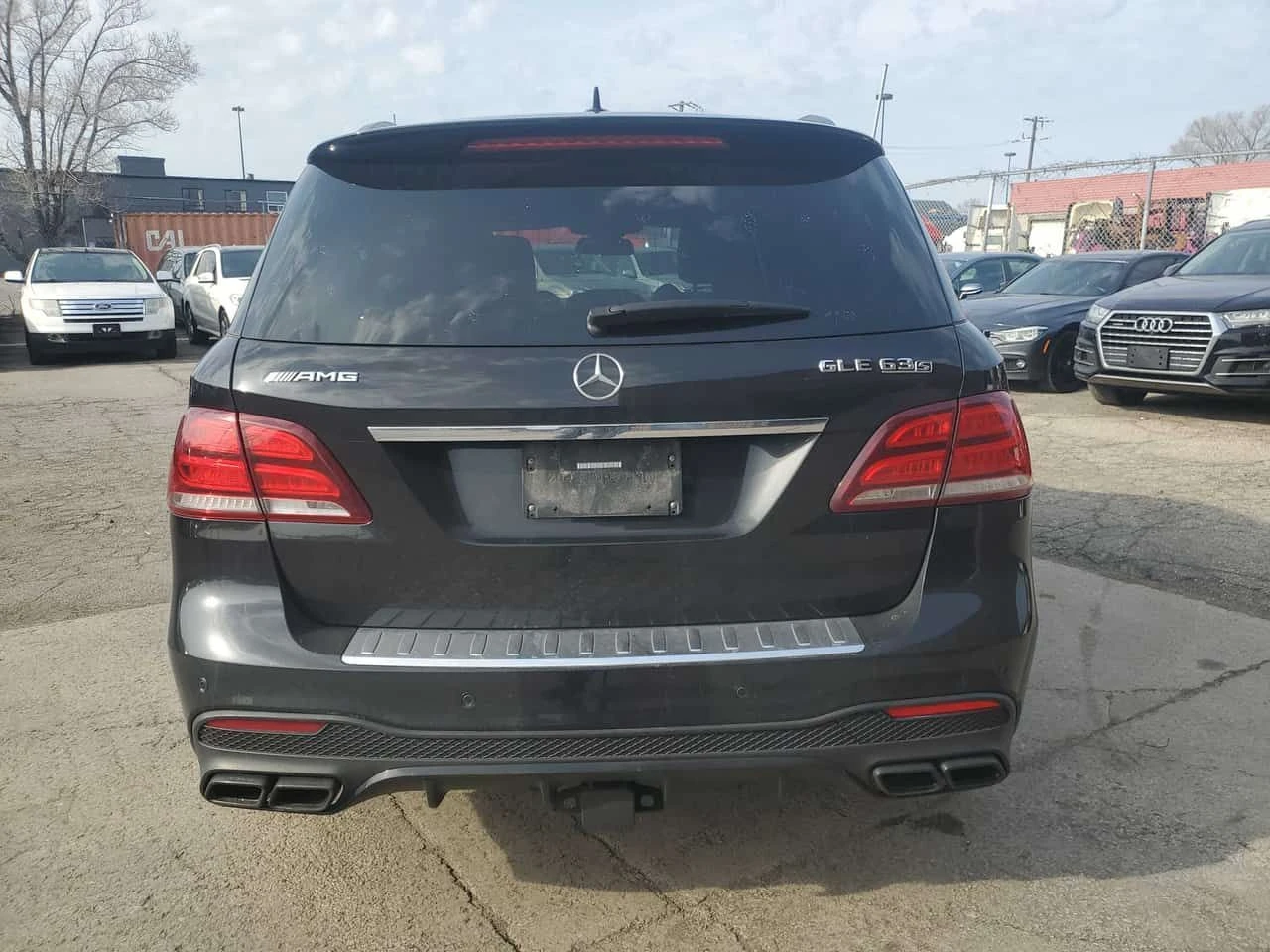 Mercedes-Benz GLE 63 S AMG CARFAX/360 КАМ/ОБДУХ/ПОДГРЕВ/HARMAN, снимка 4 - Автомобили и джипове - 54647770