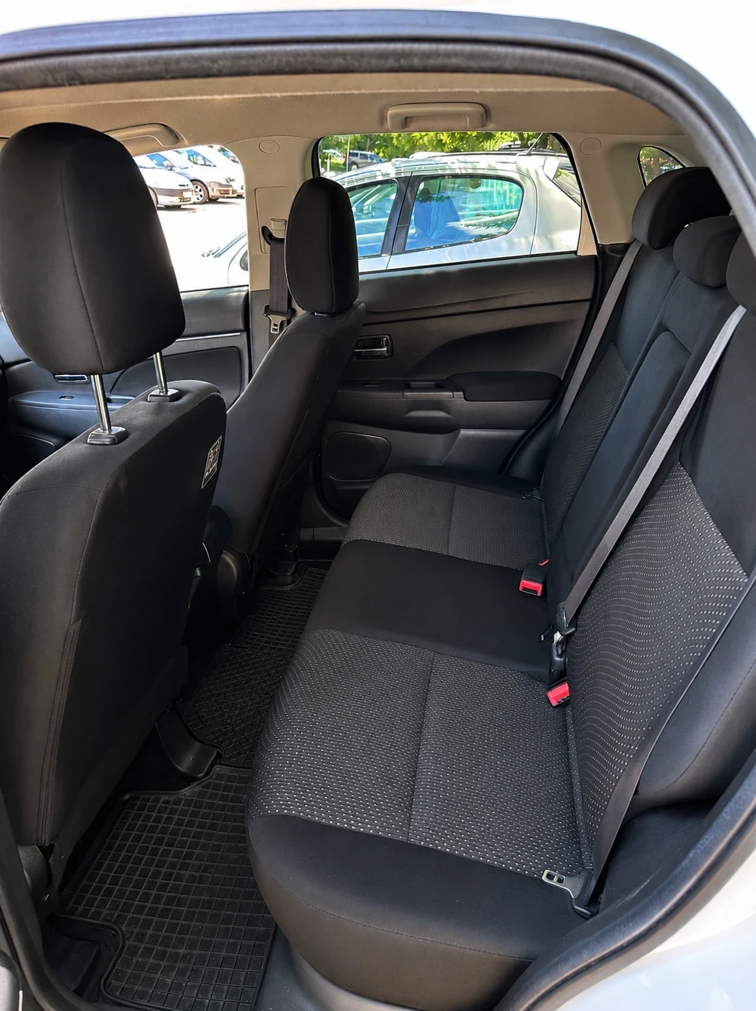 Mitsubishi ASX, снимка 17 - Автомобили и джипове - 54903734