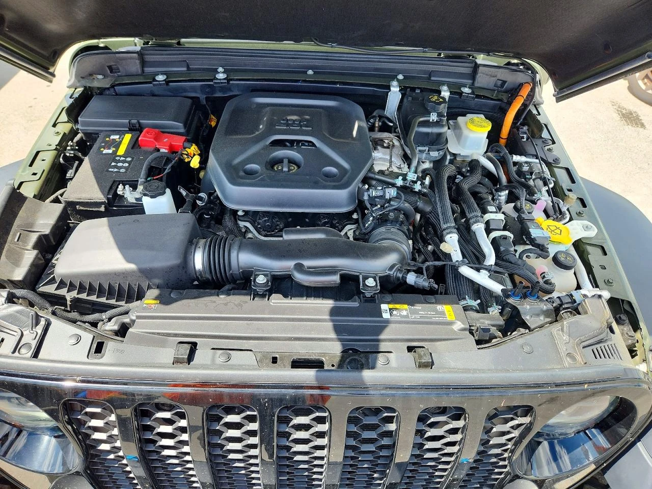 Jeep Wrangler 2.0l 4Xe | Mobile.bg � ����������� 12