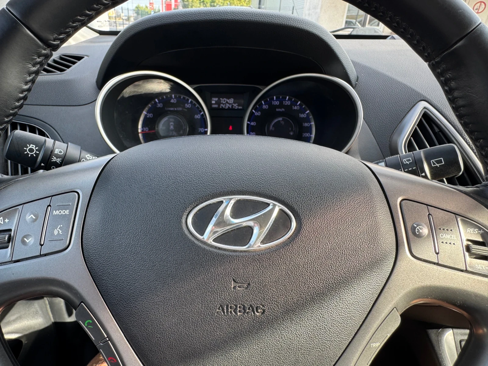 Hyundai IX35, снимка 9 - Автомобили и джипове - 56432729