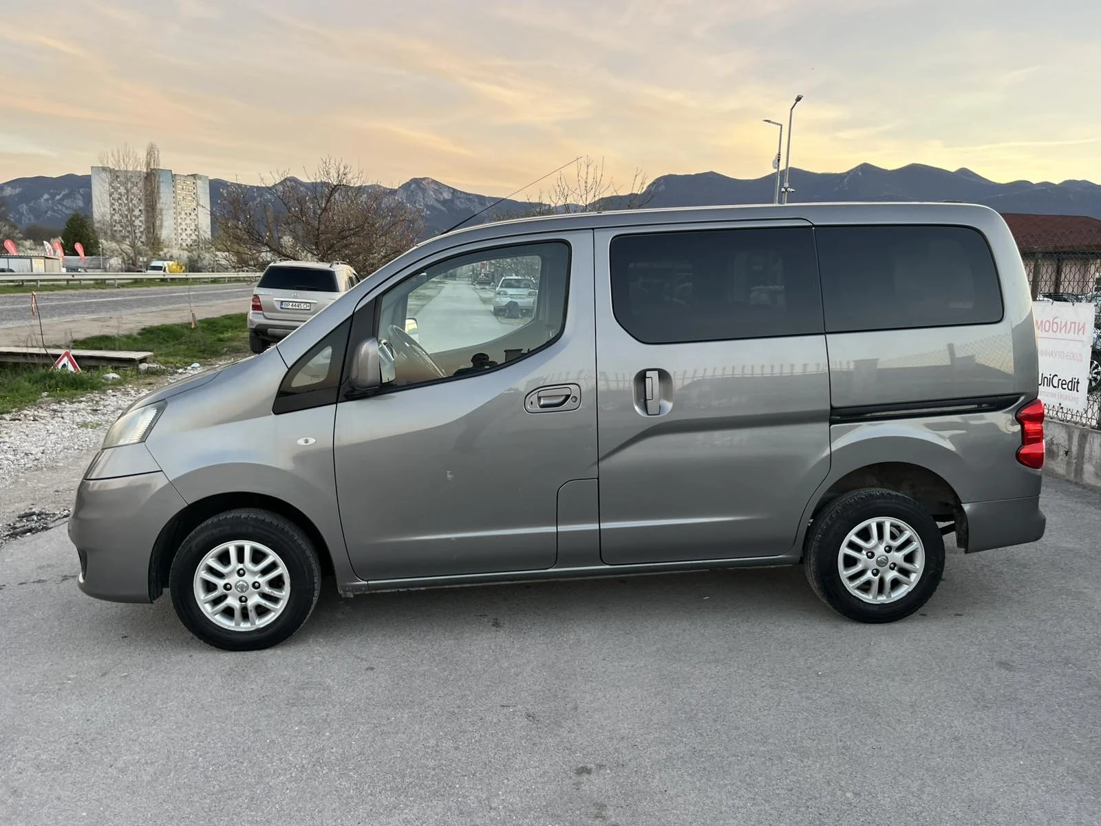 Nissan NV200 EVALIA 1.5DCI 110кс 6 СКОРОСТИ КЛИМАТИК, снимка 6 - Бусове и автобуси - 54129060