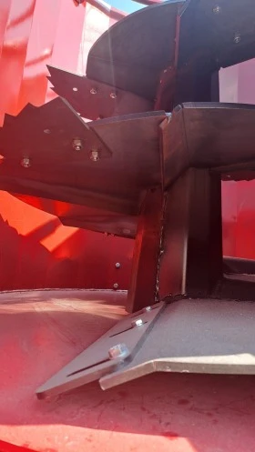 Специализирани машини Други Смесител, миксер за фураж 2м3, снимка 2