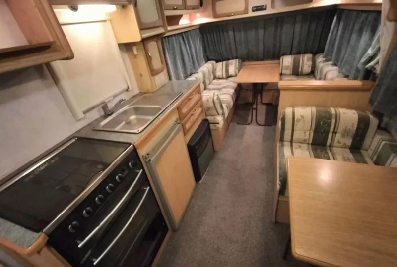 Каравана Eldis Elddis Odyssey 524, снимка 10 - Каравани и кемпери - 48310650