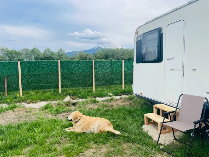 Каравана Други Caravelair SERENITY 500, снимка 2 - Каравани и кемпери - 52567596