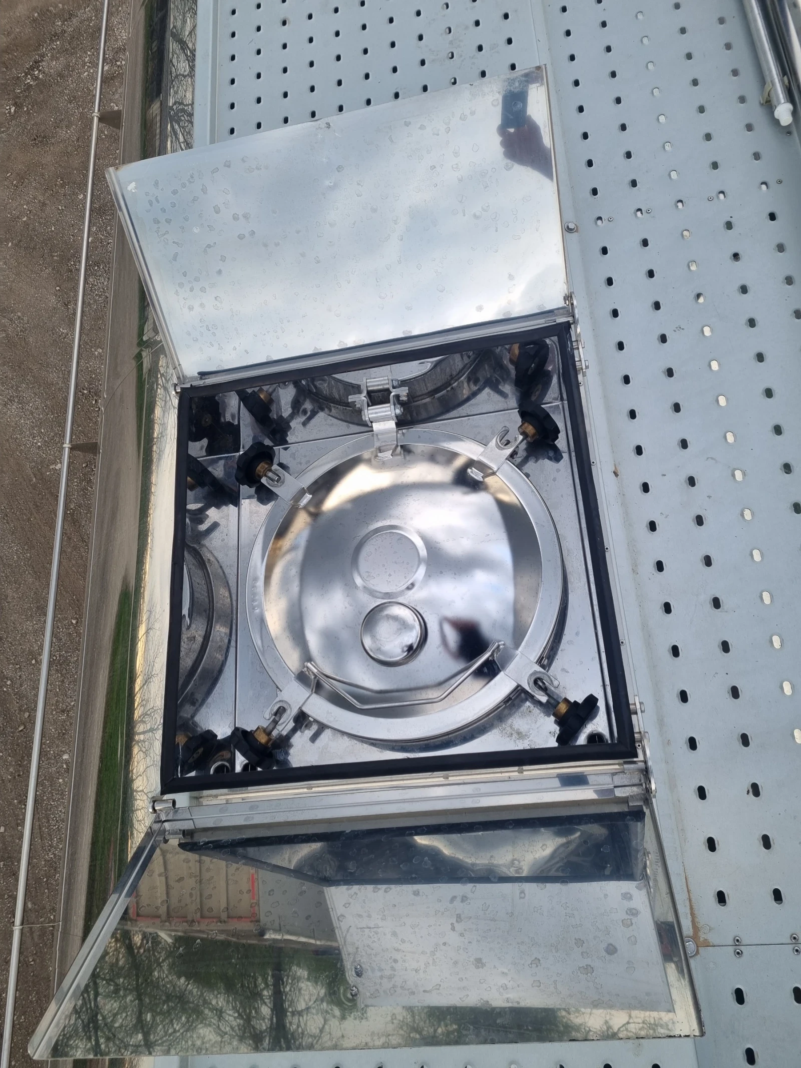 ����������� Menci | Mobile.bg � ����������� 9