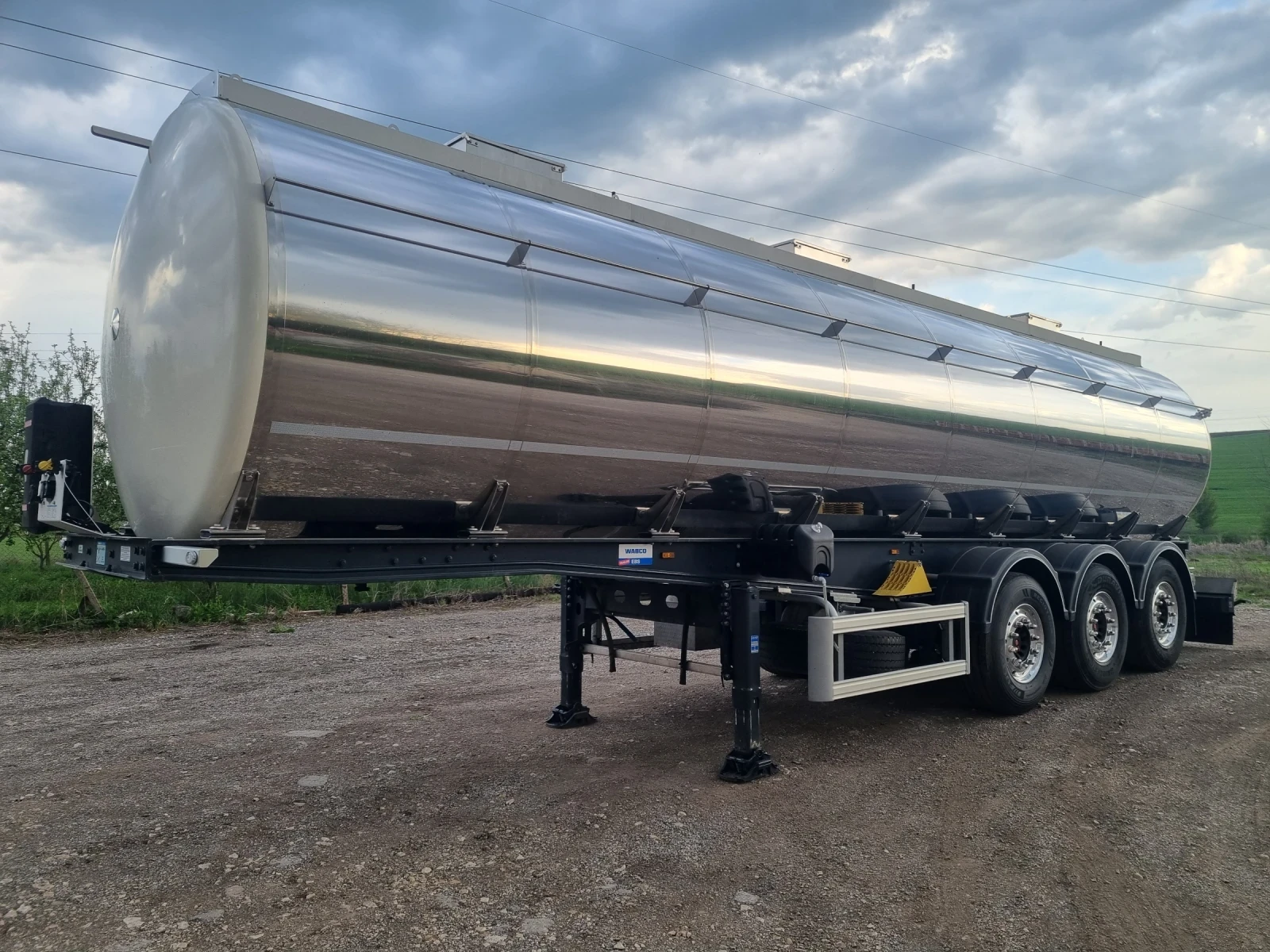 ����������� Menci | Mobile.bg � ����������� 1