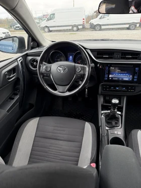Toyota Auris УНИКАТ!!! РЕАЛНИ КИЛОМЕТРИ!!!, снимка 6