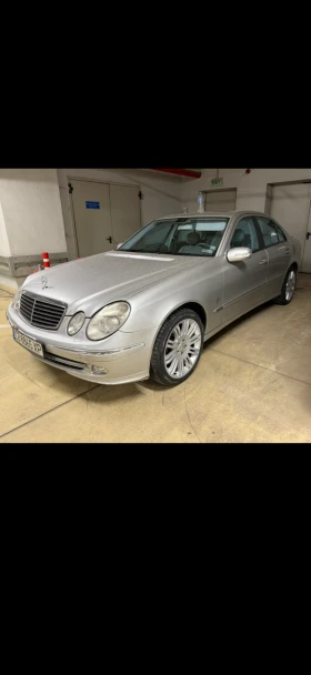 Mercedes-Benz E 500, снимка 4