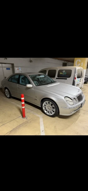 Mercedes-Benz E 500, снимка 1