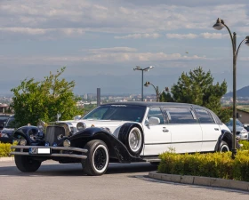     Lincoln Town car 