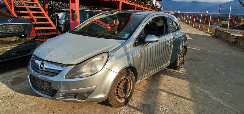 Opel Corsa 1.2, снимка 2 - Автомобили и джипове - 44319174