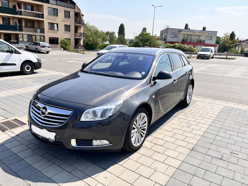 Opel Insignia 4X4 Biturbo, снимка 5 - Автомобили и джипове - 46123958
