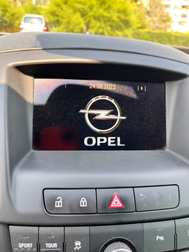 Opel Insignia 4X4 Biturbo, снимка 13 - Автомобили и джипове - 46123958