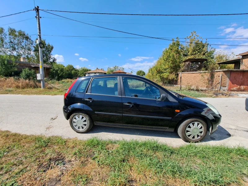 Ford Fiesta, снимка 5 - Автомобили и джипове - 47320705