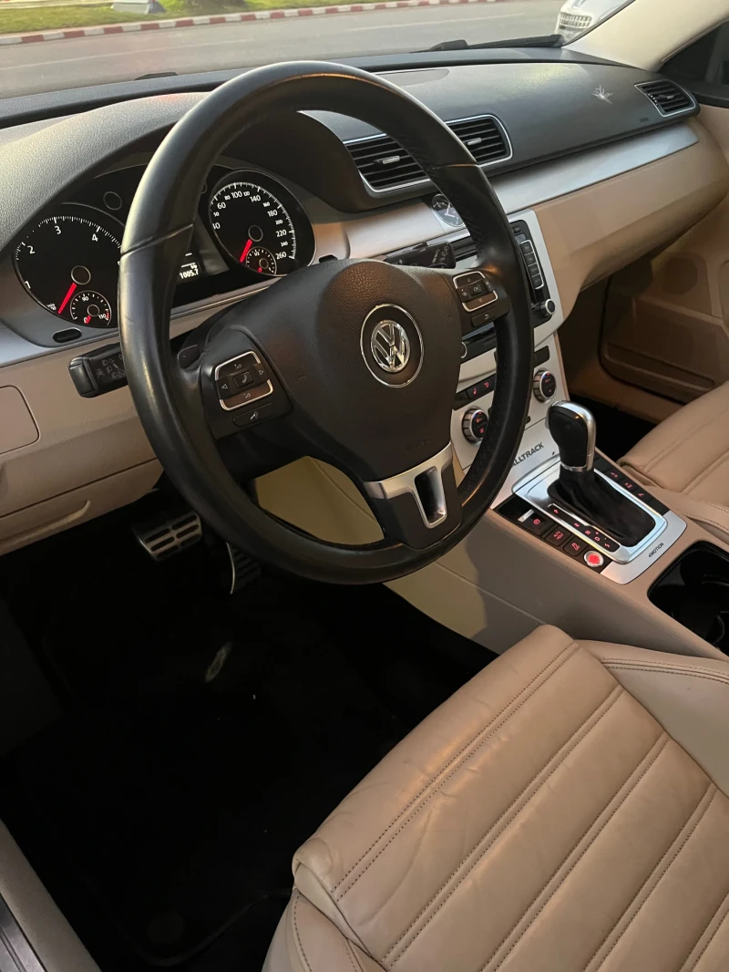 VW Passat 2.0TDI 4X4 170ps Alltrack, снимка 17 - Автомобили и джипове - 48365810