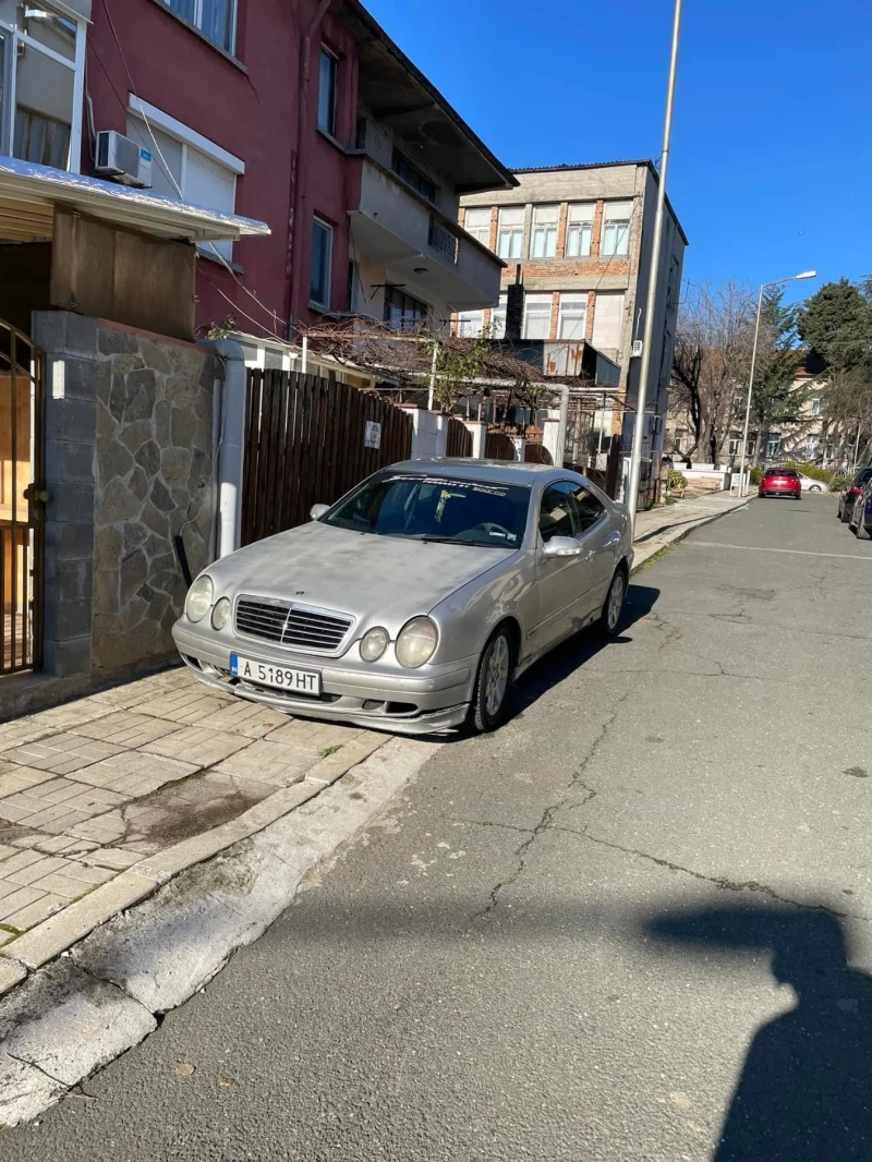 Mercedes-Benz CLK 2.0 163коня, снимка 1 - Автомобили и джипове - 49063153