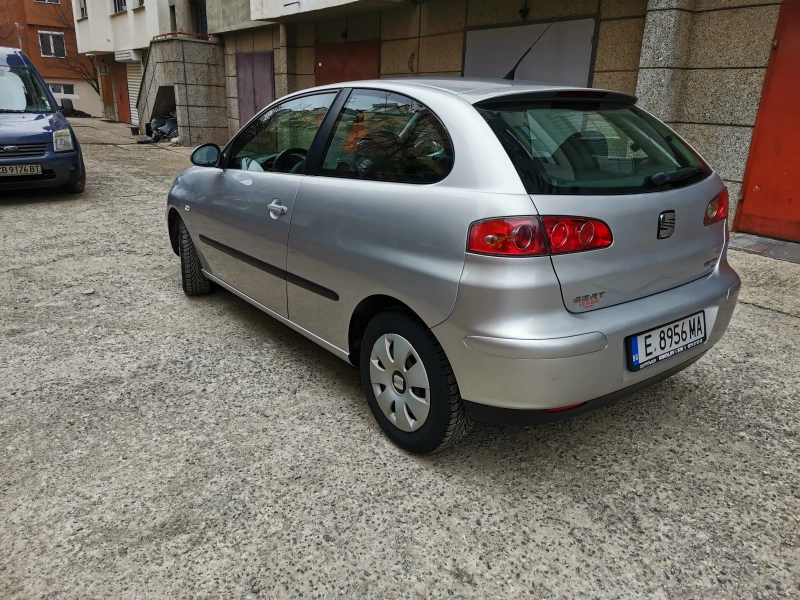 Seat Ibiza 101к.с., снимка 6 - Автомобили и джипове - 49319026