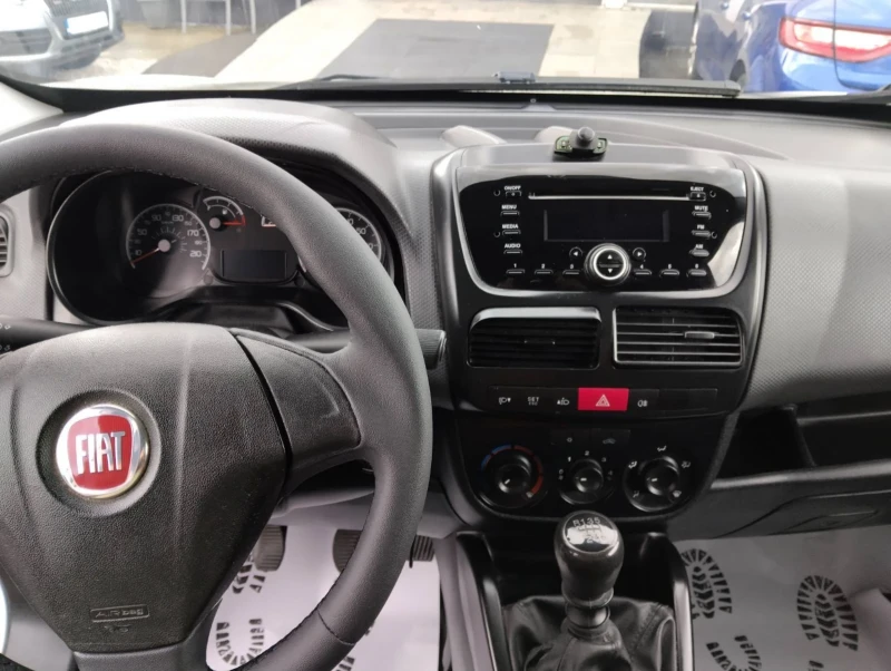 Fiat Doblo 1.6, 105 к.с., снимка 8 - Автомобили и джипове - 50526009
