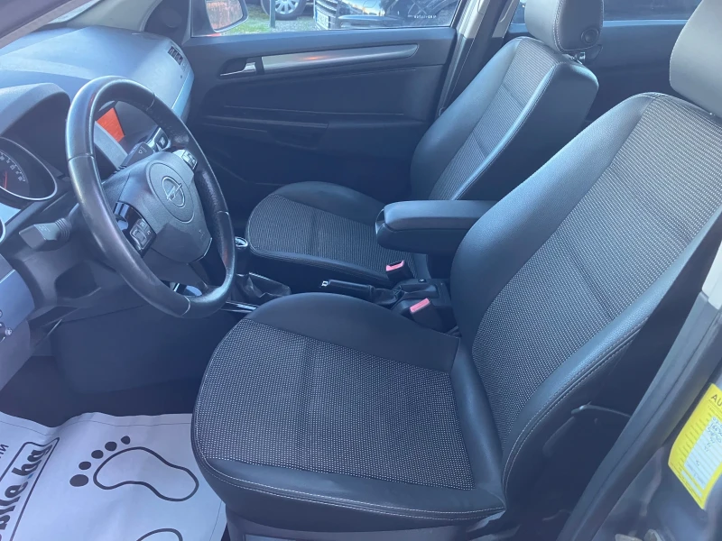 Opel Astra 1.6i-115k.c-Cosmo, снимка 10 - Автомобили и джипове - 52229268