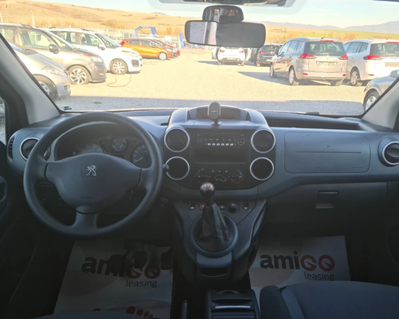 Peugeot Partner 1.6HDI DIZEL Нов внос топ състояние, снимка 7 - Автомобили и джипове - 52495235