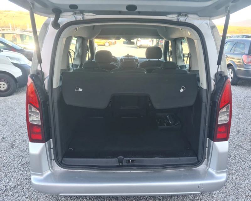 Peugeot Partner 1.6HDI DIZEL Нов внос топ състояние, снимка 12 - Автомобили и джипове - 52495235