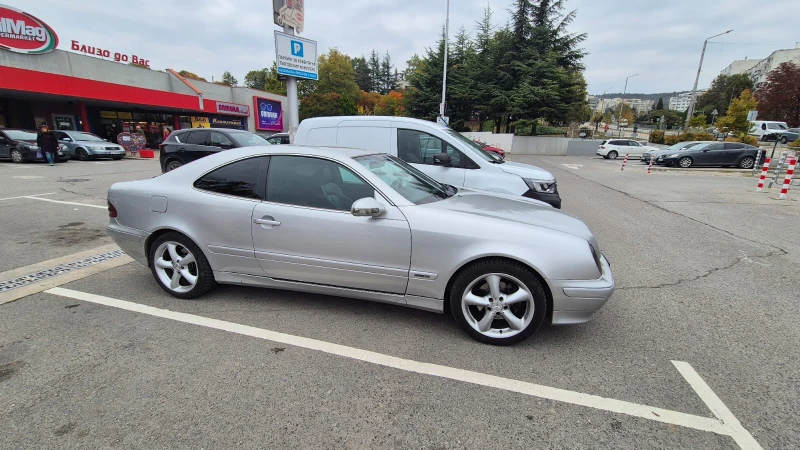 Mercedes-Benz CLK 200 kompressor, снимка 6 - Автомобили и джипове - 53090344
