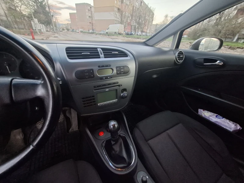Seat Leon, снимка 9 - Автомобили и джипове - 53199084