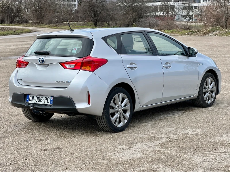Toyota Auris Hybrid 136кс. , снимка 6 - Автомобили и джипове - 53453237