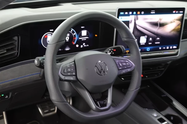 VW Passat Variant 2.0 TFSI 4Motion = R-Line = Гаранция - изображение 6